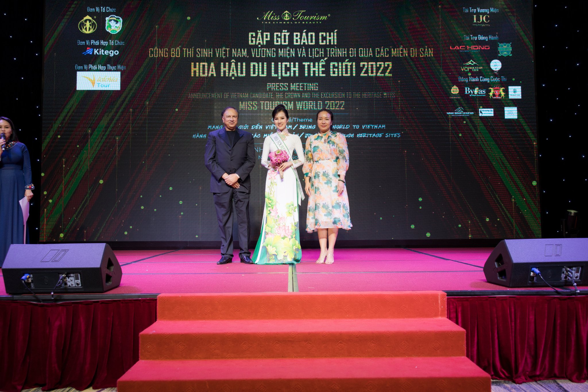 Contestant at the Sash Ceremony